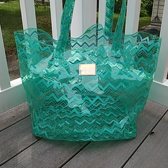 PINK Victoria's Secret Handbags - 🌼Victoria Secret Pink large tote🌸